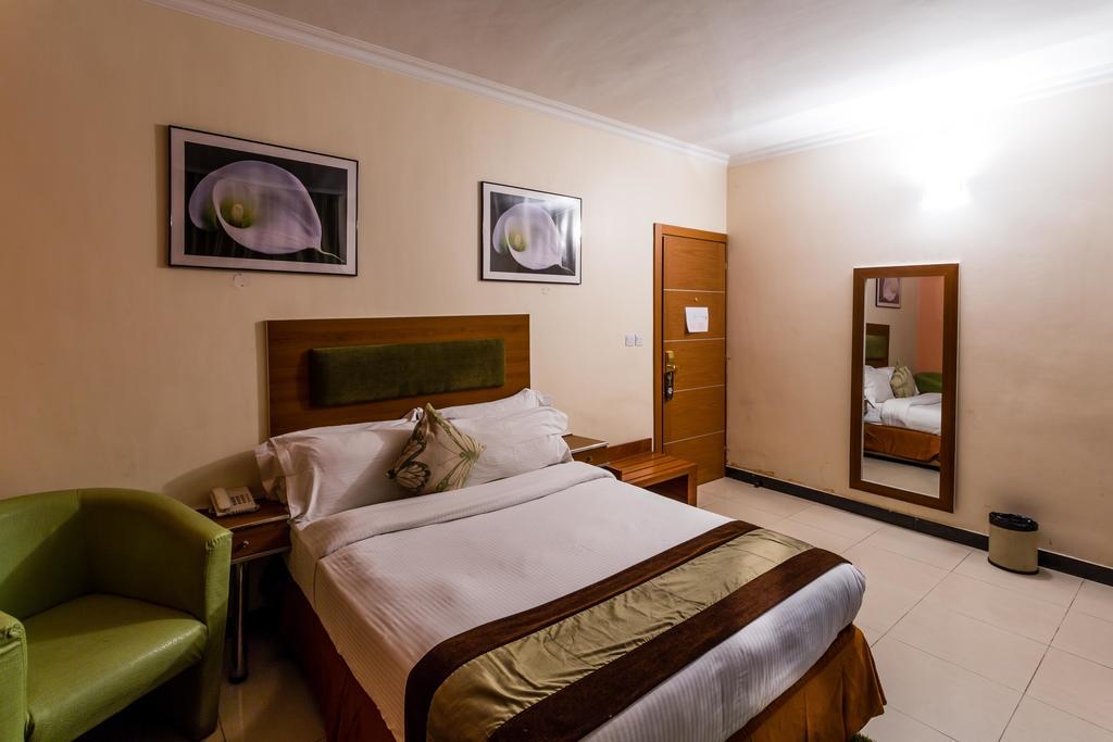 Morning Side Suites Aliayabiagba Zewnętrze zdjęcie
